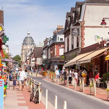 Studio Le Pied A Mer Houlgate Exterior photo